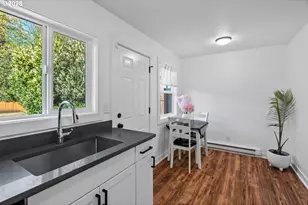 12311 SE Ramona St, Portland, OR 97236 - Photo 9