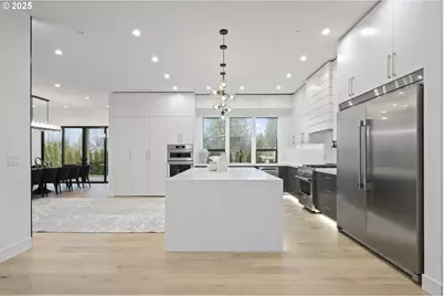 590 W U St, Washougal, WA 98671 - Photo 11