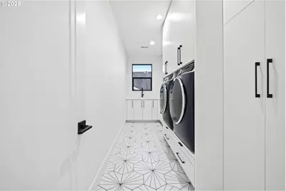 590 W U St, Washougal, WA 98671 - Photo 23