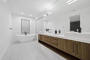 590 W U St, Washougal, WA 98671 - Photo 29