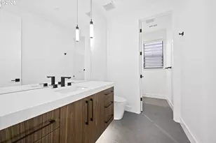 590 W U St, Washougal, WA 98671 - Photo 35