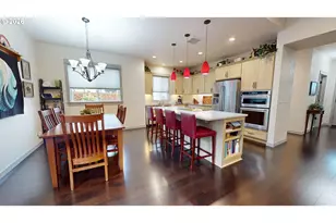 1074 Hamilton St, Springfield, OR 97477 - Photo 7