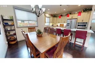 1074 Hamilton St, Springfield, OR 97477 - Photo 9