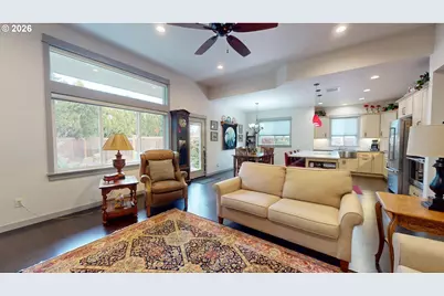 1074 Hamilton St, Springfield, OR 97477 - Photo 13