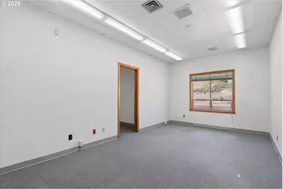 1050 S Bridge St, Baker City, OR 97814 - Photo 9