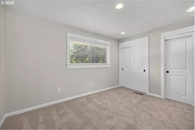 627 N Hayden Bay Dr #14, Portland, OR 97217 - Photo 23