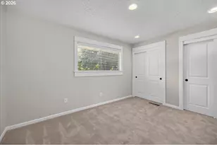 627 N Hayden Bay Dr, Portland, OR 97217 - Photo 23