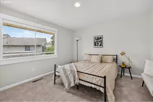 627 N Hayden Bay Dr, Portland, OR 97217 - Photo 21