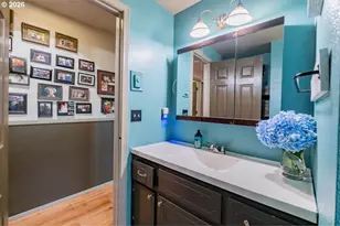 350 W Pine St, Sweet Home, OR 97386 - Photo 15