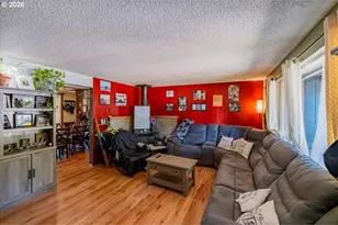 350 W Pine St, Sweet Home, OR 97386 - Photo 5