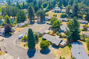 350 W Pine St, Sweet Home, OR 97386 - Photo 33