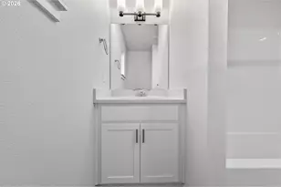 9279 E Burnside St, Portland, OR 97216 - Photo 19