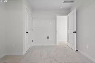 9279 E Burnside St, Portland, OR 97216 - Photo 19