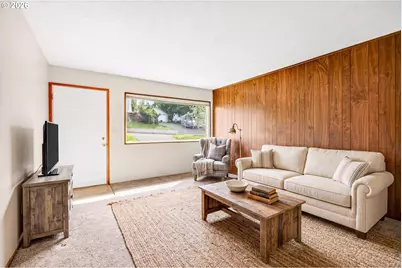 4934 SE Malden Dr, Portland, OR 97206 - Photo 5