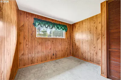 4934 SE Malden Dr, Portland, OR 97206 - Photo 15