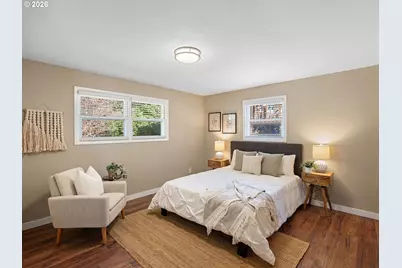 10953 SE Salmon St, Portland, OR 97216 - Photo 13