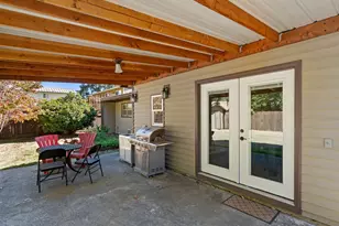 10953 SE Salmon St, Portland, OR 97216 - Photo 23