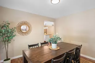10953 SE Salmon St, Portland, OR 97216 - Photo 11