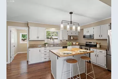 10953 SE Salmon St, Portland, OR 97216 - Photo 7