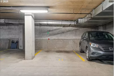 408 NW 12th Ave #306, Portland, OR 97209 - Photo 21