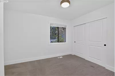 3745 Division Ct, Lake Oswego, OR 97035 - Photo 17