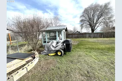 309 Lake Ave, La Grande, OR 97850 - Photo 35