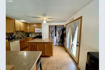 309 Lake Ave, La Grande, OR 97850 - Photo 9