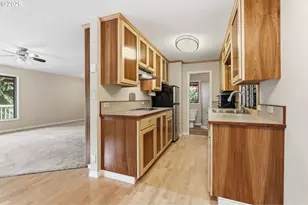 22868 SW Hillcrest Rd, West Linn, OR 97068 - Photo 39