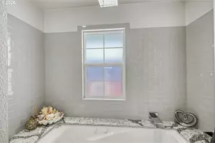 19609 NE Marine Dr, Portland, OR 97230 - Photo 13