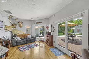 19609 NE Marine Dr, Portland, OR 97230 - Photo 5