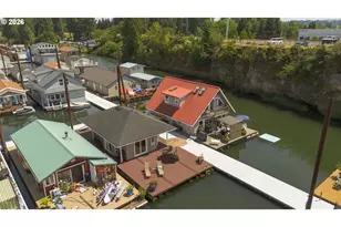 19609 NE Marine Dr, Portland, OR 97230 - Photo 25