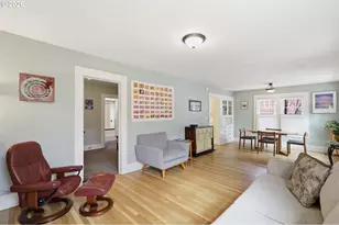 557 W 19th Ave, Eugene, OR 97401 - Photo 5