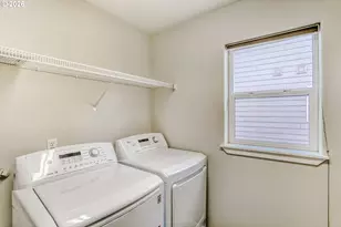 21533 SW Susan Ln, Beaverton, OR 97003 - Photo 25