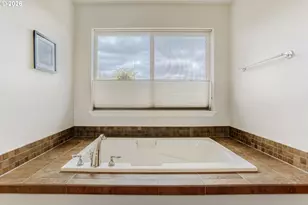 21533 SW Susan Ln, Beaverton, OR 97003 - Photo 23