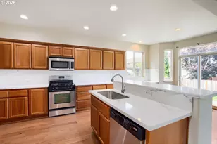 21533 SW Susan Ln, Beaverton, OR 97003 - Photo 13