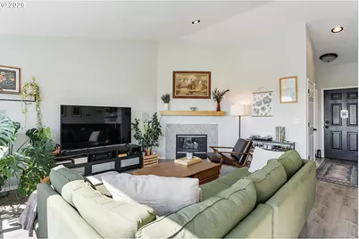 1920 SW Mill Street Ter, Portland, OR 97201 - Photo 7