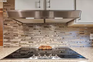 13802 NW 10th Ct, Vancouver, WA 98685 - Photo 9