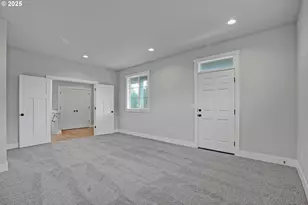 38249 Mulberry St, Sandy, OR 97055 - Photo 7