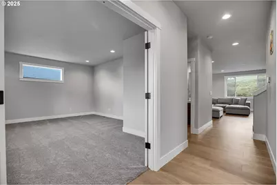 38249 Mulberry St, Sandy, OR 97055 - Photo 3