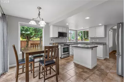 2403 SE 180th Ct, Vancouver, WA 98683 - Photo 5