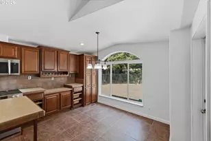 67752 Beaver Loop Rd, North Bend, OR 97459 - Photo 17
