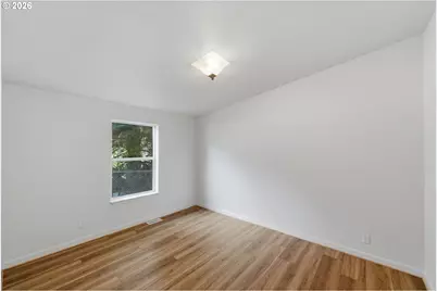 67752 Beaver Loop Rd, North Bend, OR 97459 - Photo 35