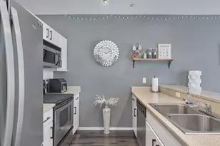 1125 NW 9th Ave, Portland, OR 97209 - Photo 13