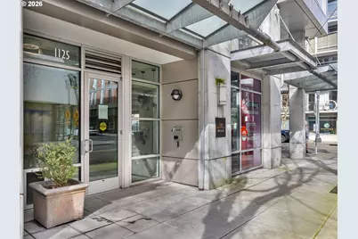 1125 NW 9th Ave #518, Portland, OR 97209 - Photo 5