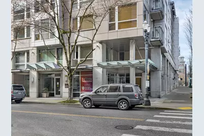1125 NW 9th Ave #518, Portland, OR 97209 - Photo 3