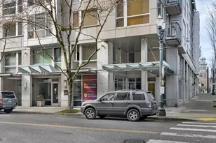 1125 NW 9th Ave, Portland, OR 97209 - Photo 3