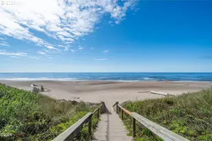 5540 Palisades Dr, Lincoln City, OR 97367 - Photo 31