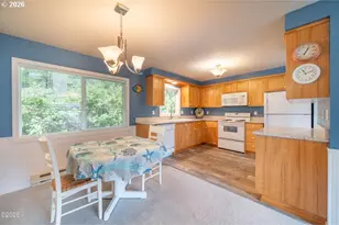 5540 Palisades Dr, Lincoln City, OR 97367 - Photo 11
