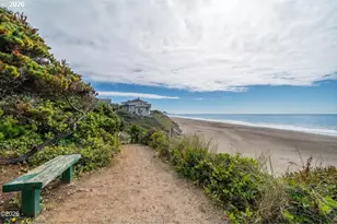 5540 Palisades Dr, Lincoln City, OR 97367 - Photo 37