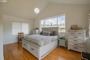 28600 Jones Dr, Foster, OR 97345 - Photo 11